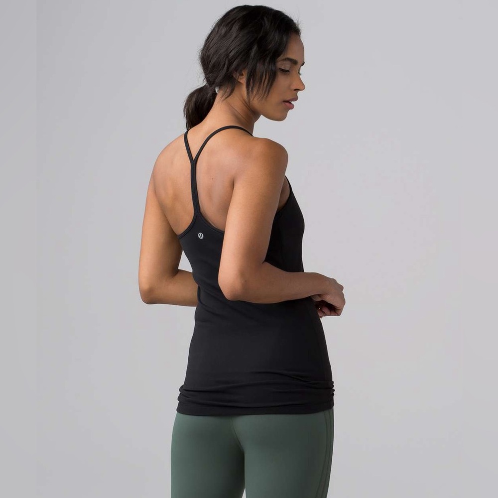 Lululemon Power Pose tank with built in bra